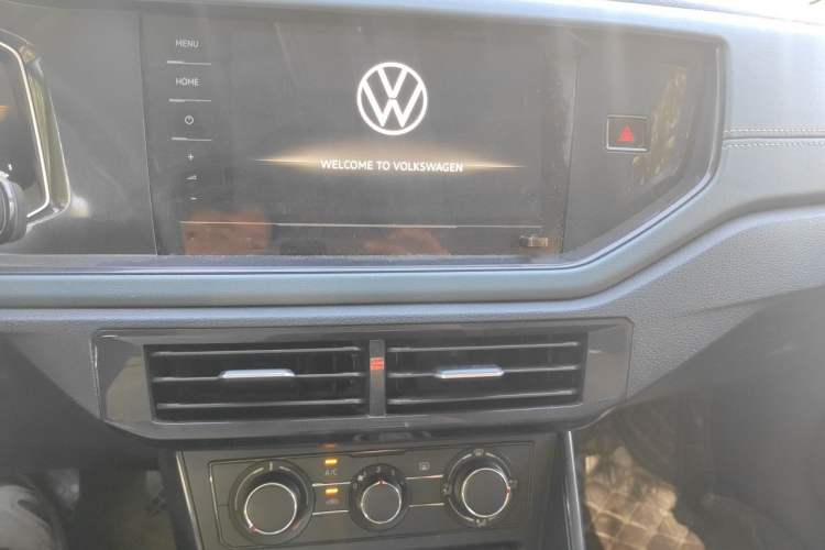 Used Volkswagen Lavida 2023 New Sharp 1.5L Automatic New Wish Edition Audio And AC Panel