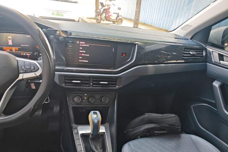 Used Volkswagen Lavida 2023 New Sharp 1.5L Automatic Excellent New Edition Audio And AC Panel