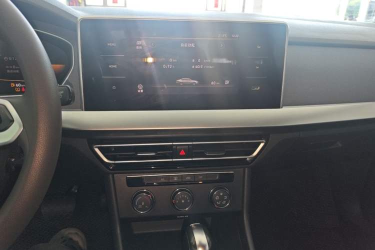 Used Volkswagen Lavida 2023 Revised 1.5L Automatic DeYi Edition Audio And AC Panel