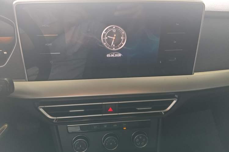 Used Volkswagen Lavida 2023 1.5L Automatic De Yi Edition Audio And AC Panel