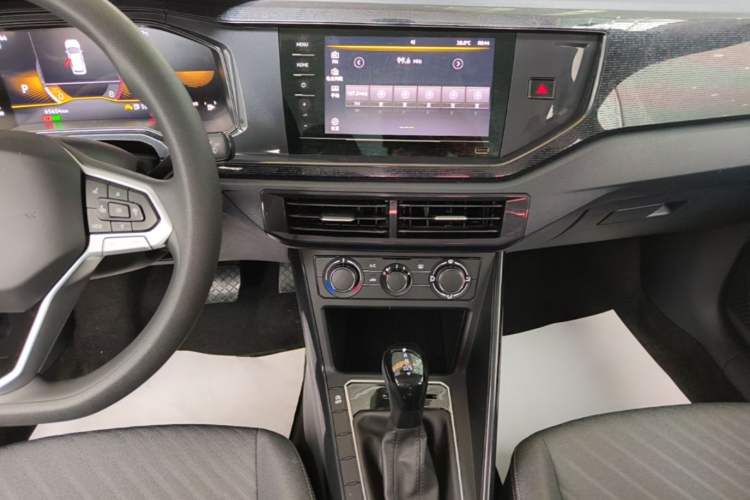 Used Volkswagen Lavida 2023 New Rui 1.5L Automatic New Yi Edition Audio And AC Panel
