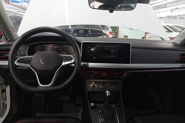 Used Volkswagen Lavida 2023 300TSI DSG Starry Full-Comfort Edition Audio And AC Panel
