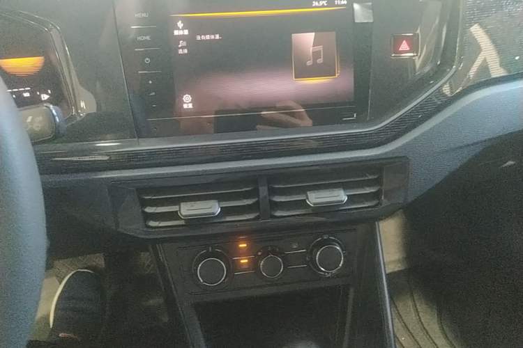 Used Volkswagen Lavida 2023 New Sharp 1.5L Automatic Excellent New Edition Audio And AC Panel