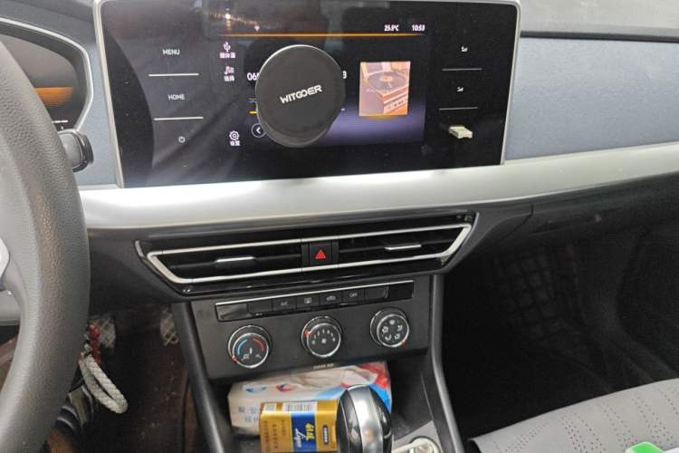 Used Volkswagen Lavida 2023 1.5L Automatic De Yi Edition Audio And AC Panel