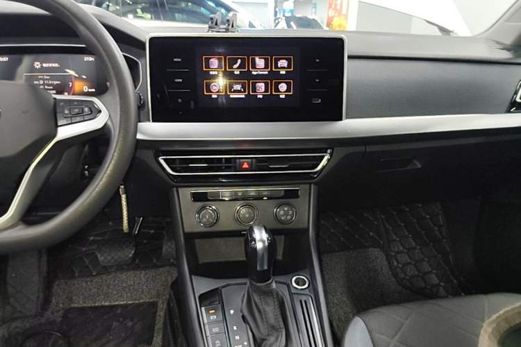 Used Volkswagen Lavida 2023 1.5L Automatic De Yi Edition Audio And AC Panel