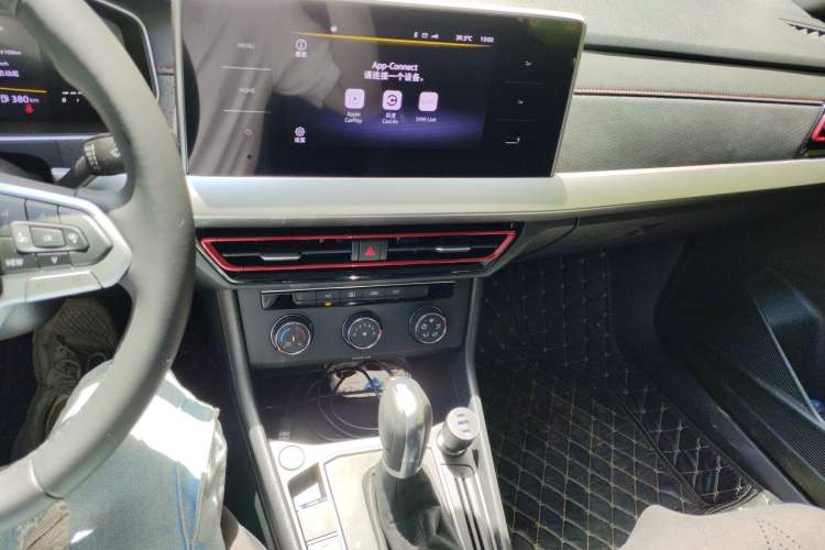 Used Volkswagen Lavida 2023 300TSI DSG Starry Full-Comfort Edition Audio And AC Panel
