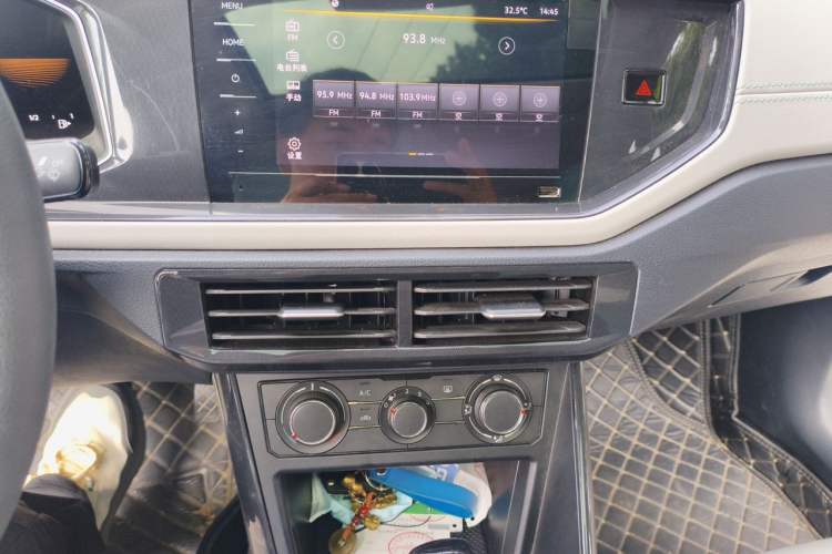 Used Volkswagen Lavida 2023 New Sharp 1.5L Automatic Outstanding New Vision Edition Audio And AC Panel