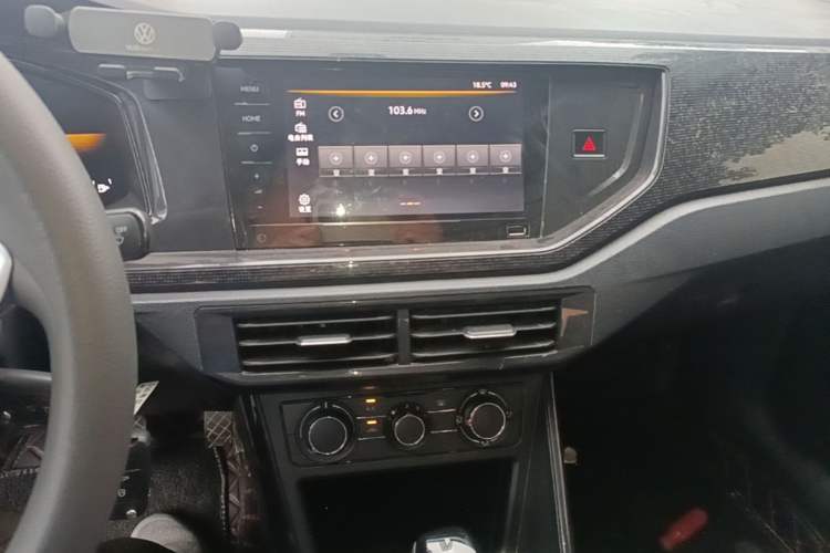 Used Volkswagen Lavida 2023 New Sharp 1.5L Automatic Excellent New Edition Audio And AC Panel