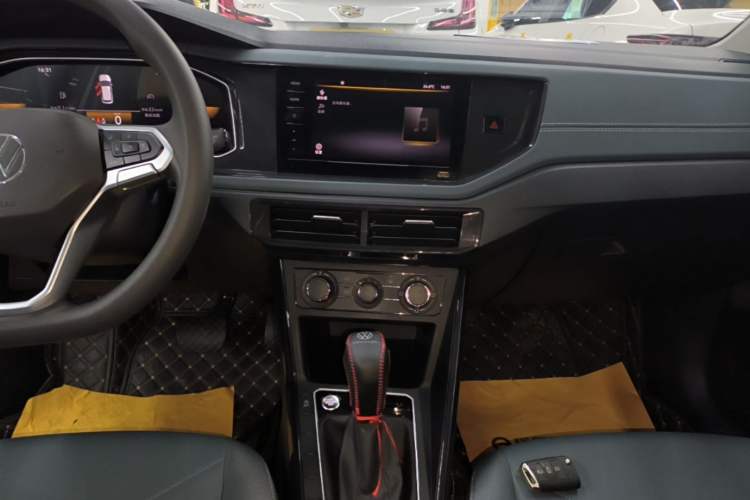 Used Volkswagen Lavida 2023 New Sharp 1.5L Automatic New Wish Edition Audio And AC Panel
