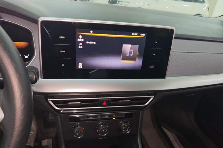 Used Volkswagen Lavida 2023 280TSI DSG Full-Comfort Edition Audio And AC Panel