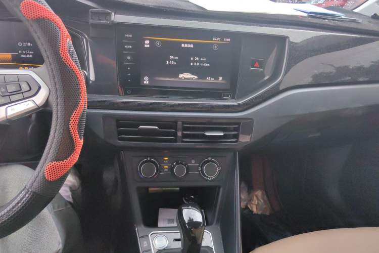 Used Volkswagen Lavida 2023 New Sharp 1.5L Automatic Excellent New Edition Audio And AC Panel