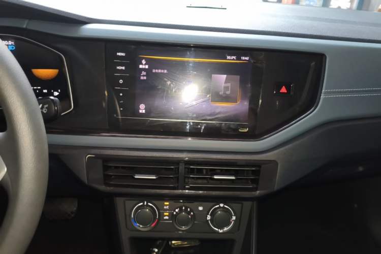 Used Volkswagen Lavida 2023 New Sharp 1.5L Automatic New Wish Edition Audio And AC Panel