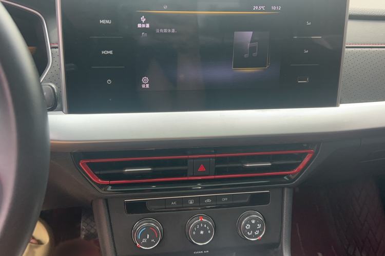 Used Volkswagen Lavida 2023 300TSI DSG Starry Full-Comfort Edition Audio And AC Panel