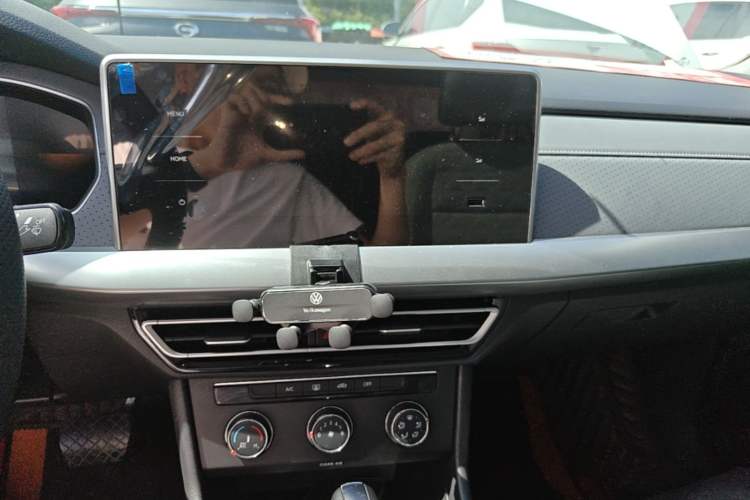Used Volkswagen Lavida 2023 280TSI DSG Full-Comfort Edition Audio And AC Panel