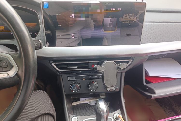 Used Volkswagen Lavida 2023 280TSI DSG Full-Comfort Edition Audio And AC Panel