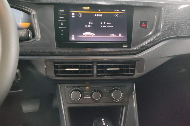 Used Volkswagen Lavida 2023 New Sharp 1.5L Automatic Excellent New Edition Audio And AC Panel