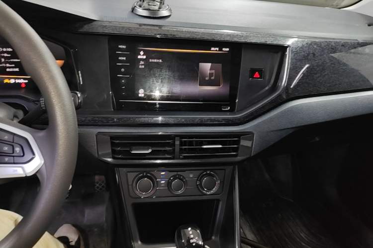 Used Volkswagen Lavida 2023 New Sharp 1.5L Automatic Excellent New Edition Audio And AC Panel