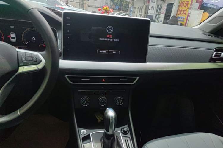 Used Volkswagen Lavida 2023 1.5L Automatic 5 Million Edition Audio And AC Panel