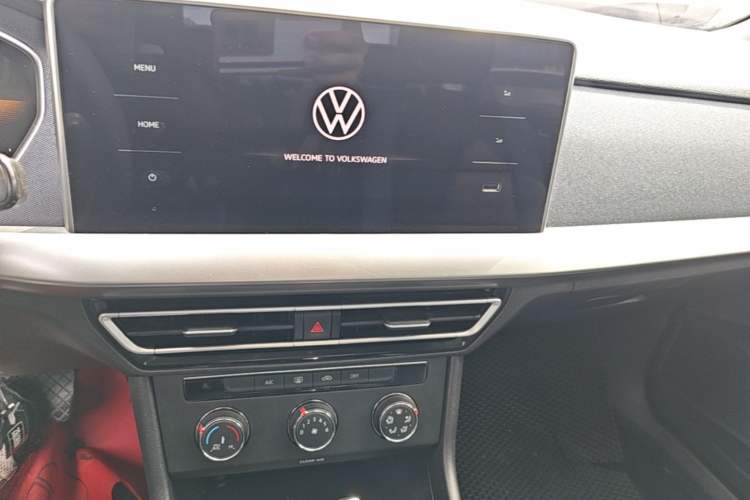 Used Volkswagen Lavida 2023 1.5L Automatic De Yi Edition Audio And AC Panel