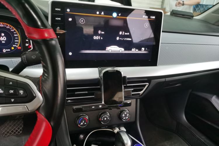 Used Volkswagen Lavida 2023 Revised Version 1.5L Automatic Starry Sky Edition – 5 Million Units Audio And AC Panel