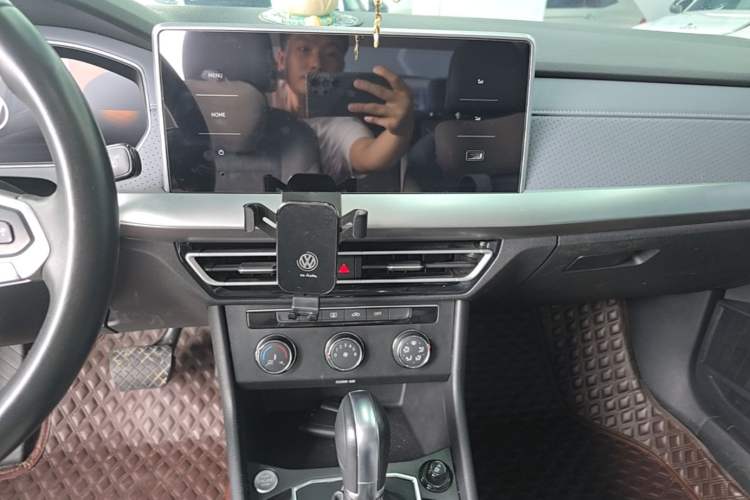 Used Volkswagen Lavida 2023 280TSI DSG Full-Comfort Edition Audio And AC Panel