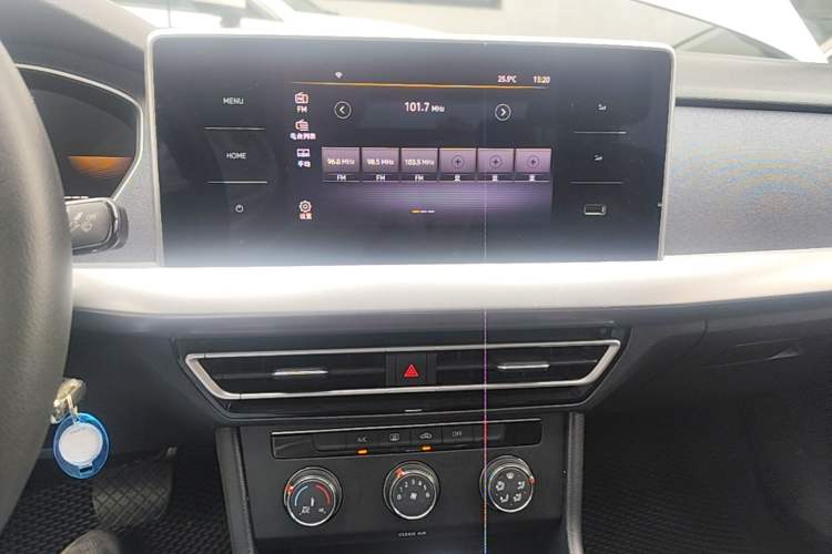 Used Volkswagen Lavida 2023 1.5L Automatic De Yi Edition Audio And AC Panel