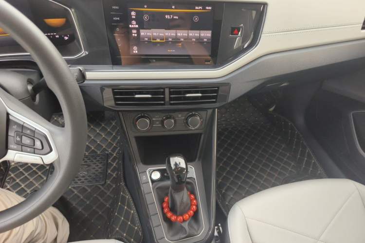 Used Volkswagen Lavida 2023 New Sharp 1.5L Automatic New Wish Edition Audio And AC Panel