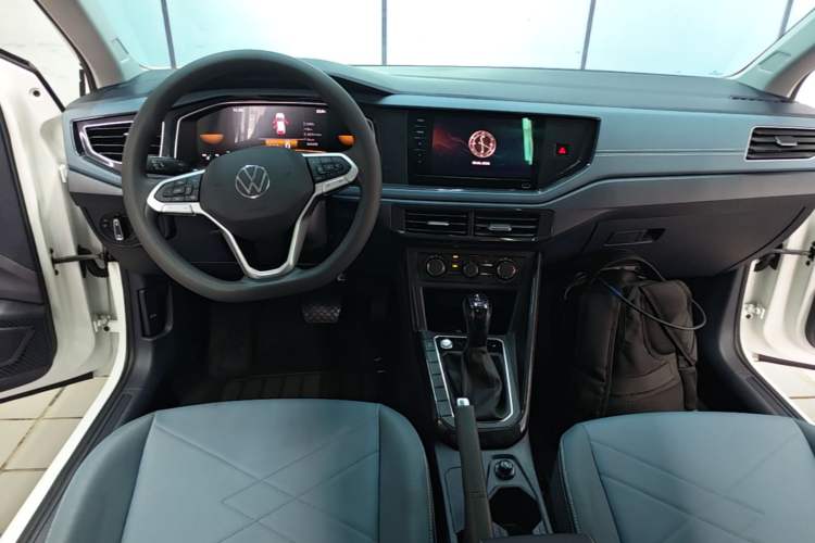 Used Volkswagen Lavida 2023 New Sharp 1.5L Automatic New Wish Edition Center Console