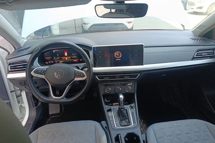 Used Volkswagen Lavida 2023 280TSI DSG Full-Comfort Edition Center Console