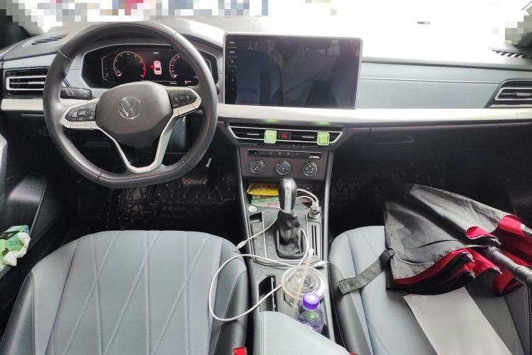 Used Volkswagen Lavida 2023 Revised Version 1.5L Automatic Starry Sky Edition – 5 Million Units Center Console