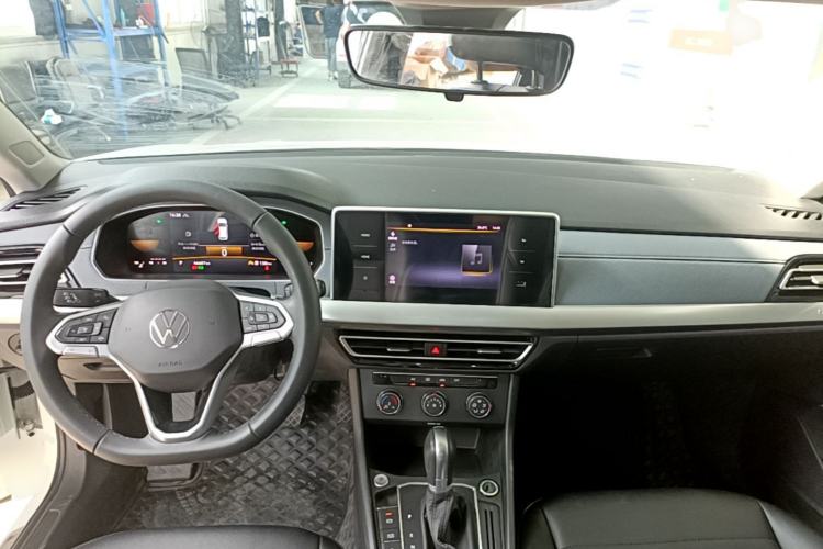 Used Volkswagen Lavida 2023 300TSI DSG Full-Comfort Edition Center Console