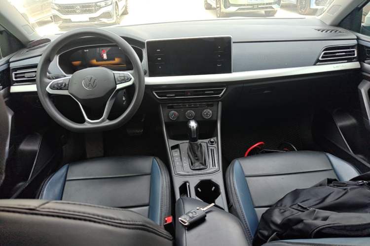 Used Volkswagen Lavida 2023 Revised 1.5L Automatic DeYi Edition Center Console