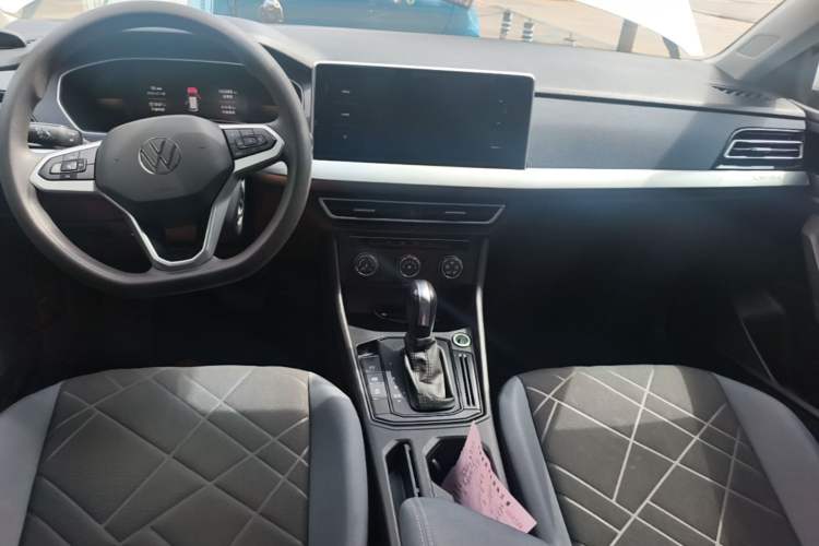 Used Volkswagen Lavida 2023 Revised 1.5L Automatic DeYi Edition Center Console