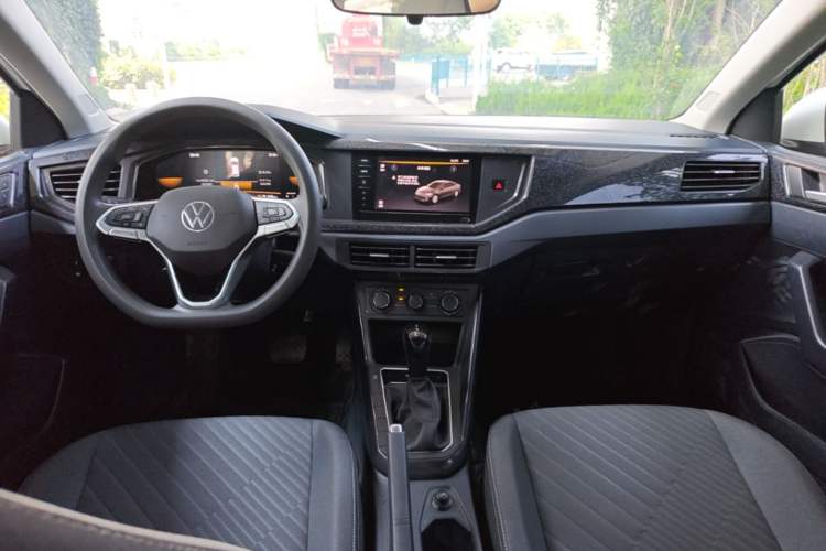 Used Volkswagen Lavida 2023 New Rui 1.5L Automatic New Yi Edition Center Console
