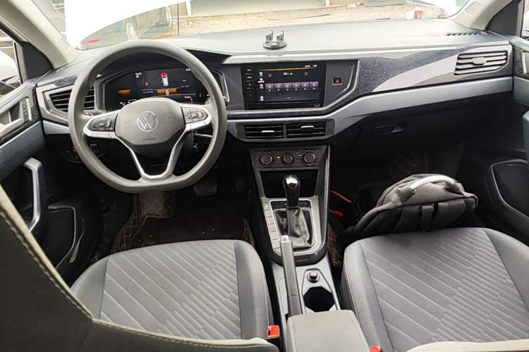 Used Volkswagen Lavida 2023 New Sharp 1.5L Automatic Excellent New Edition Center Console
