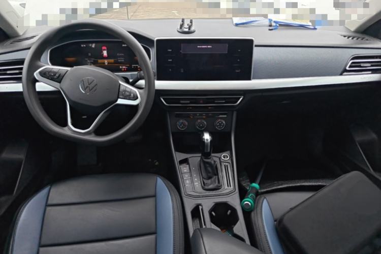 Used Volkswagen Lavida 2023 1.5L Automatic De Yi Edition Center Console