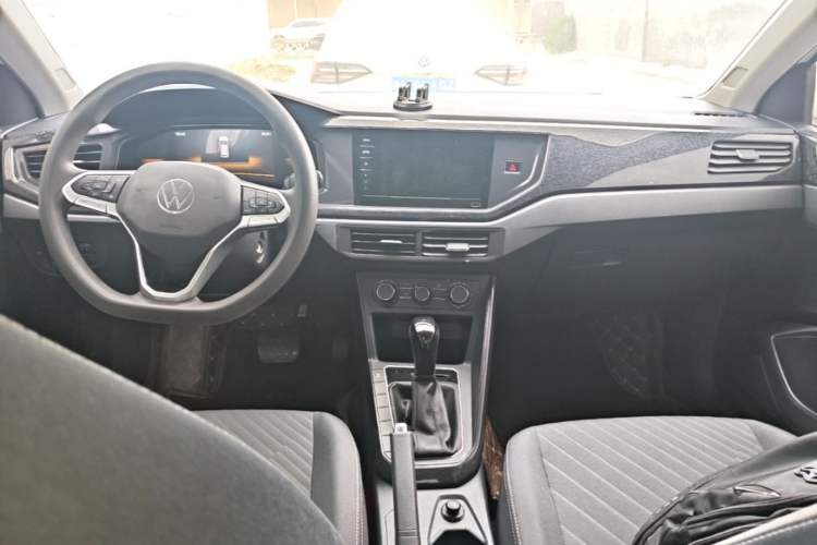 Used Volkswagen Lavida 2023 New Sharp 1.5L Automatic Excellent New Edition Center Console