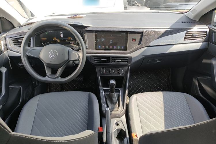 Used Volkswagen Lavida 2023 New Sharp 1.5L Automatic Excellent New Edition Center Console