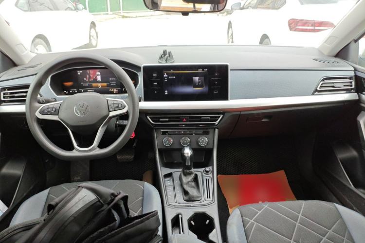 Used Volkswagen Lavida 2023 Revised 1.5L Automatic DeYi Edition Center Console