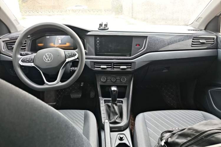 Used Volkswagen Lavida 2023 New Rui 1.5L Automatic New Yi Edition Center Console