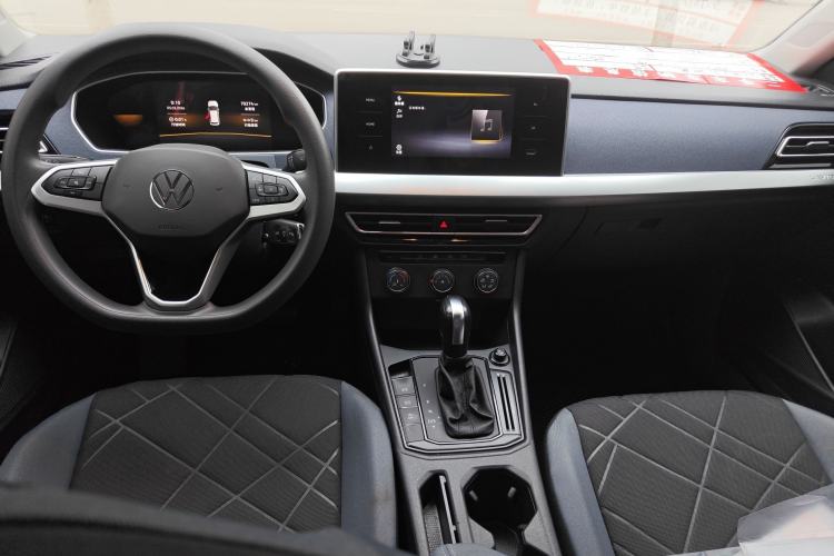 Used Volkswagen Lavida 2023 Revised 1.5L Automatic DeYi Edition Center Console