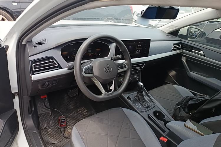 Used Volkswagen Lavida 2023 1.5L Automatic De Yi Edition Center Console