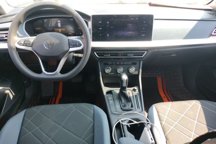 Used Volkswagen Lavida 2023 1.5L Automatic De Yi Edition Center Console