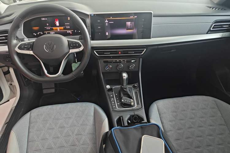 Used Volkswagen Lavida 2023 280TSI DSG Full-Comfort Edition Center Console