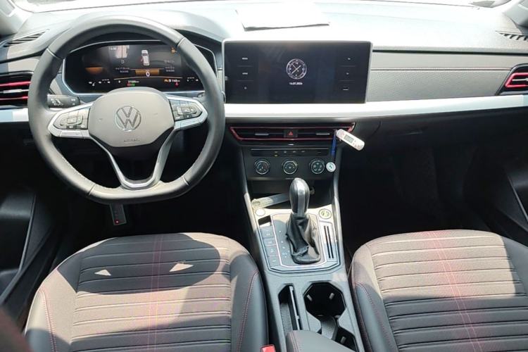 Used Volkswagen Lavida 2023 300TSI DSG Starry Full-Comfort Edition Center Console