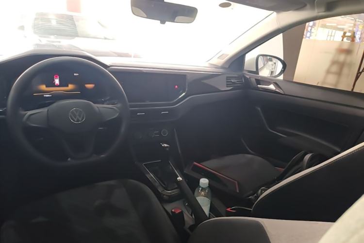 Used Volkswagen Lavida 2023 New Sharp 1.5L Automatic Excellent New Edition Center Console