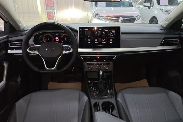 Used Volkswagen Lavida 2023 1.5L Automatic Starry Sky 5 Million Edition Center Console