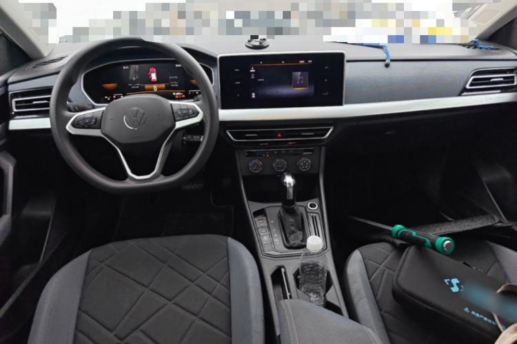Used Volkswagen Lavida 2023 1.5L Automatic De Yi Edition Center Console