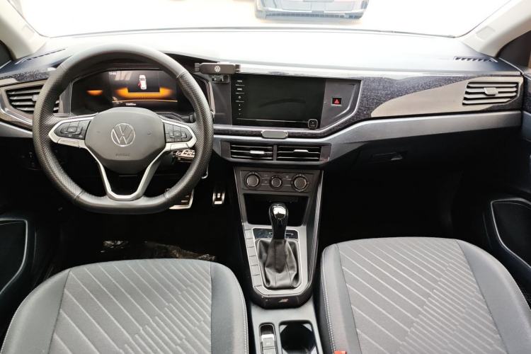 Used Volkswagen Lavida 2023 New Sharp 1.5L Automatic Excellent New Edition Center Console
