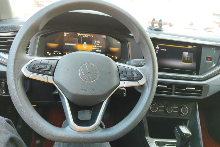 Used Volkswagen Lavida 2023 New Rui 1.5L Automatic New Yi Edition Center Console